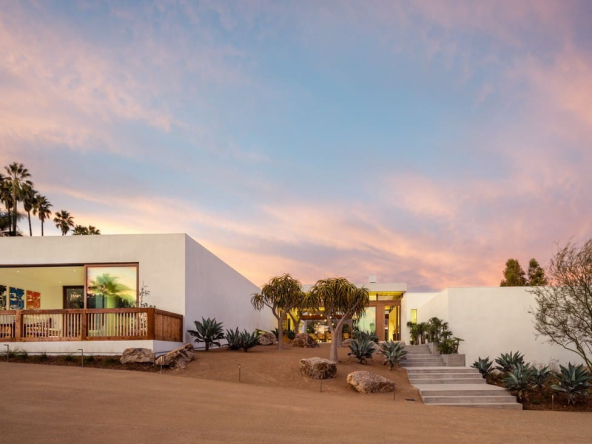 White-Malibu-Villa-5