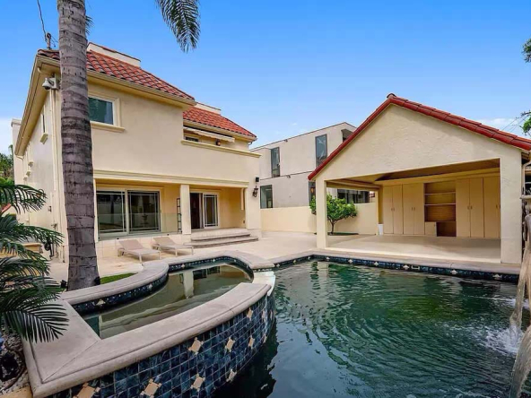 Orion-Villa-outdoor-4