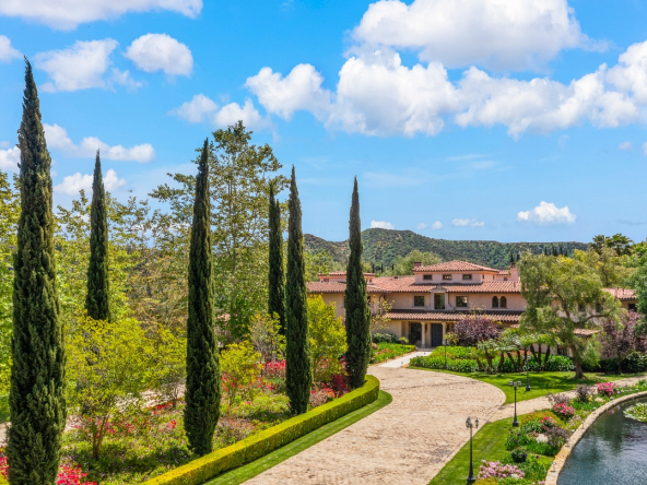Palatial Residence 14