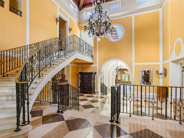 Palatial Residence 25