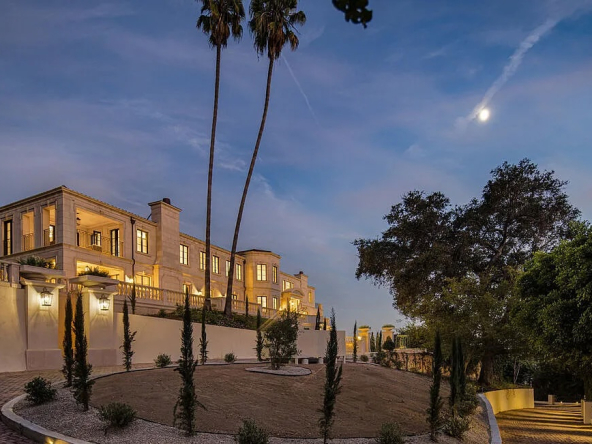 48 Villa Magnifica