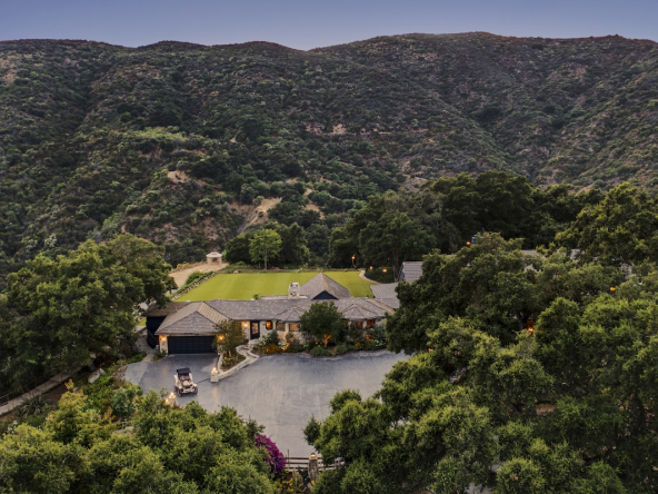 Lakeside Retreat_0801 (1)