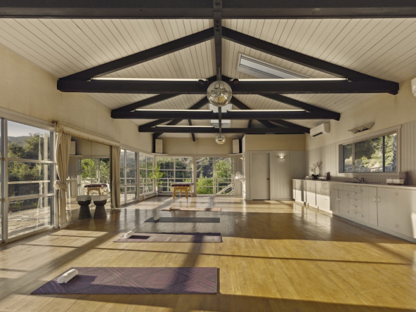 Lakeside Retreat_8443
