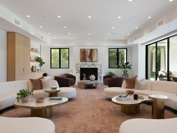 Majestic Estate 25