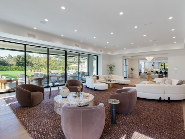 Majestic Estate 26