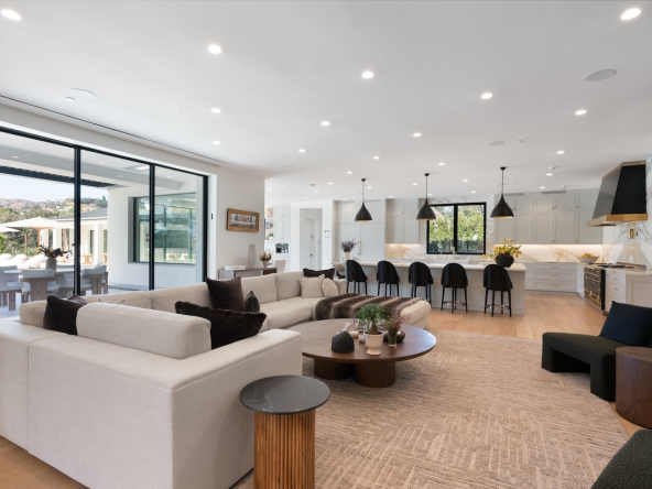 Majestic Estate 27