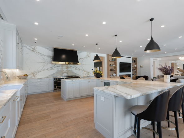 Majestic Estate 65
