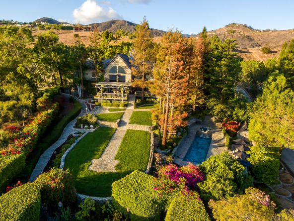 Opulent View 01b