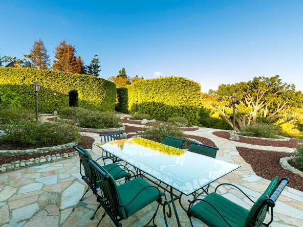 Opulent View 4d