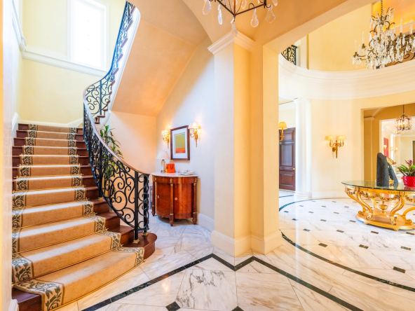 Royalty Estate 15 (114)