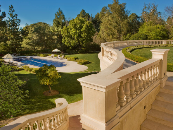 Royalty Estate 5