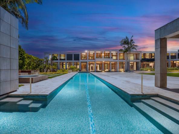 Aqua Estate 21