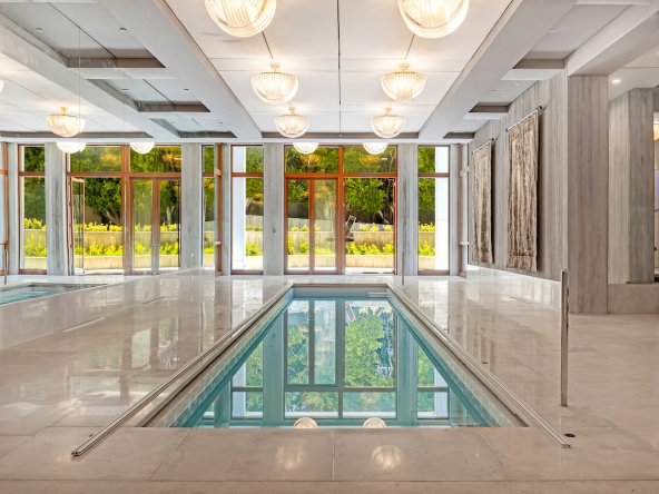 Aqua Estate 34