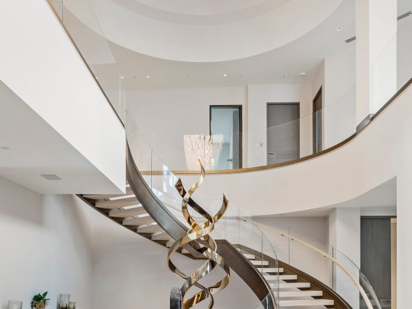 Iconic Estate 12