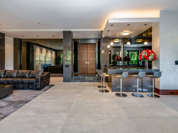 Lush Oasis 29