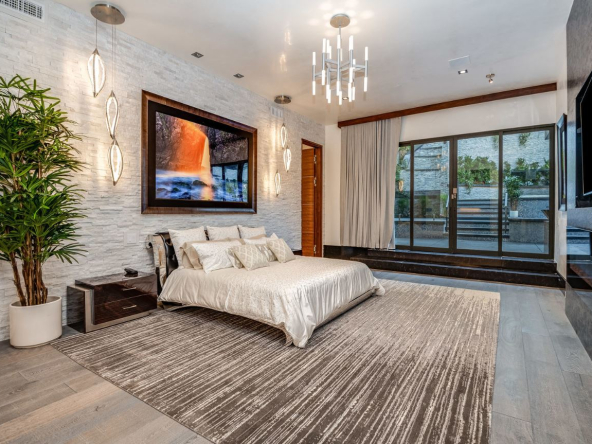 Lush Oasis 41